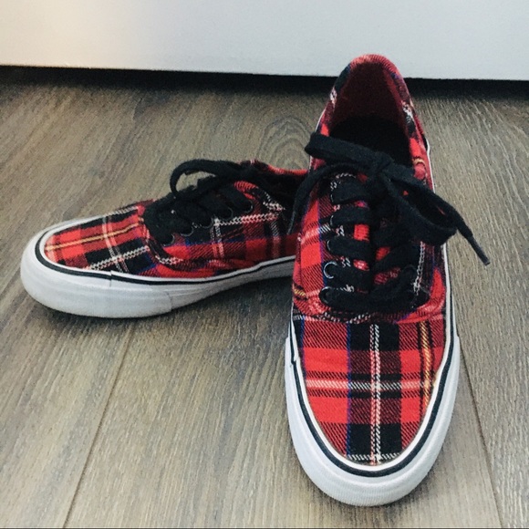 BONGO Shoes - Black and Red Plaid Sneakers Size